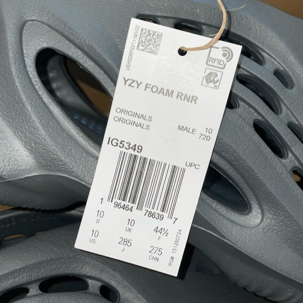 Yeezy Foam Runner RNR - Picture 12 of 14